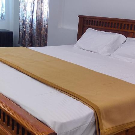 Aadhi Esha Residency Hotel Tiruvannámalaj Kültér fotó